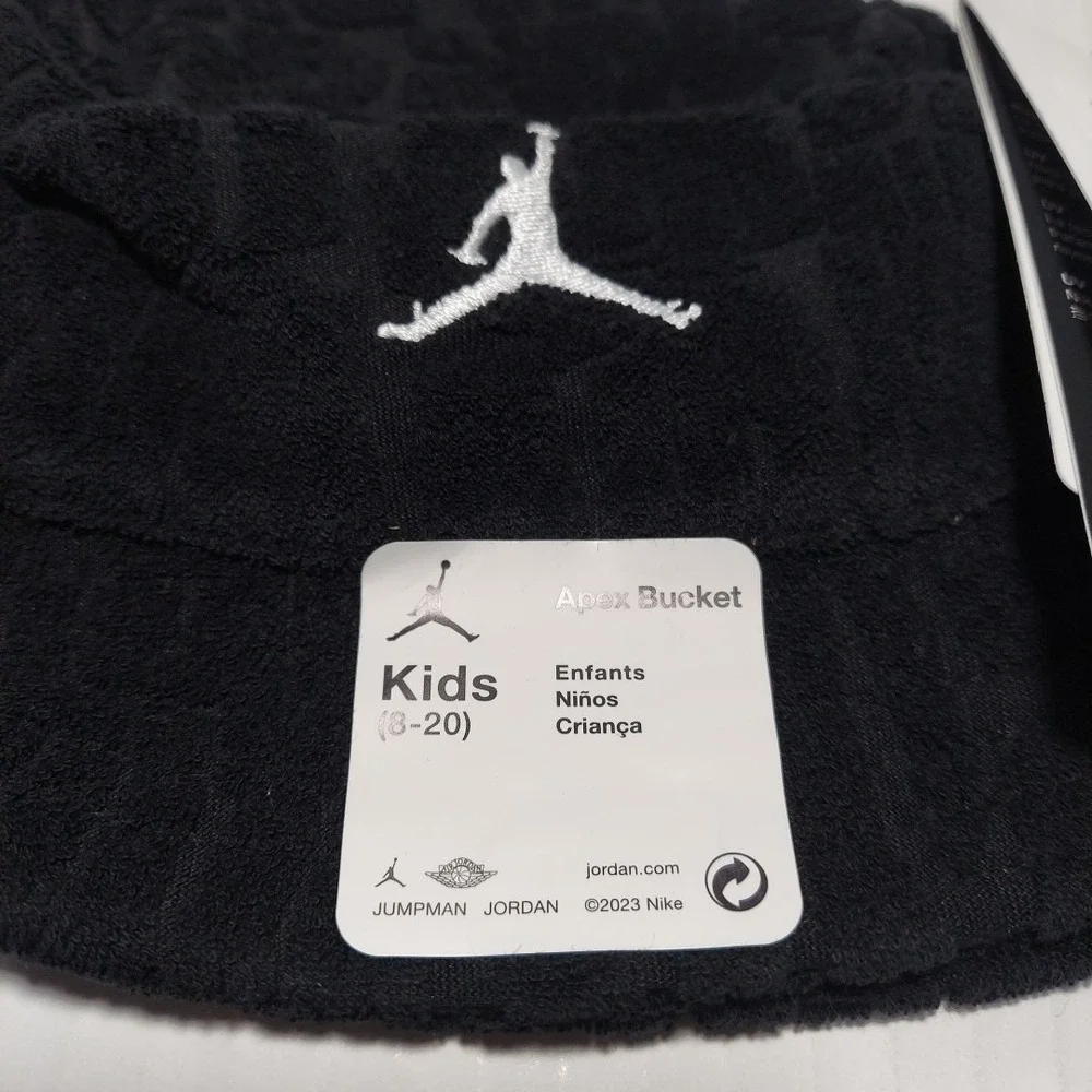 Nike Jordan Kids Size 8/20 - Fuel Up Cool Down Bucket Hat Black
